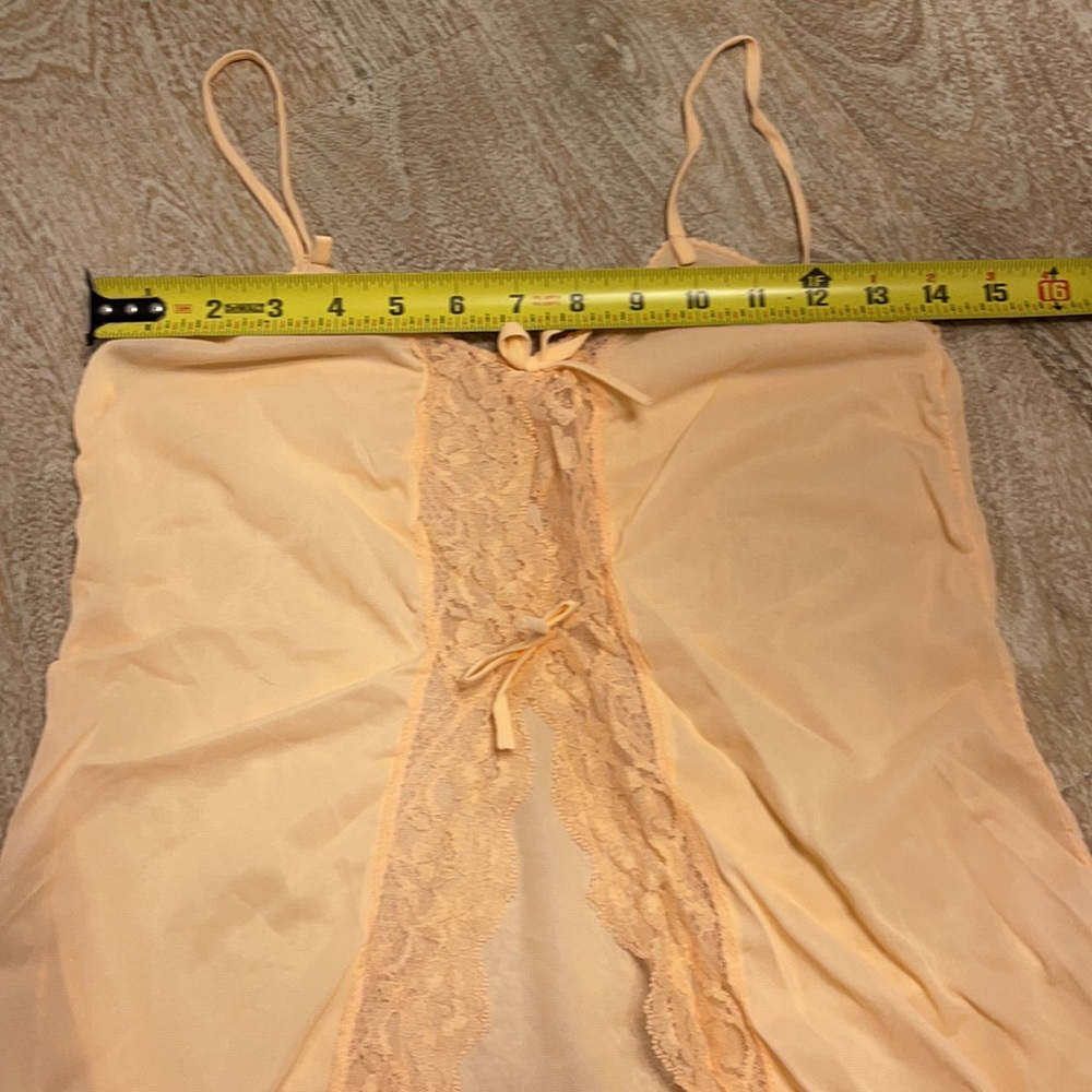 Vintage 60s/70s  “Nightie” Night Gown - Picture 3 of 4